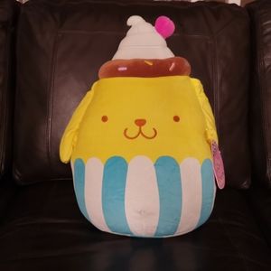 Sanrio Squishmallow Pompompurin Cupcake